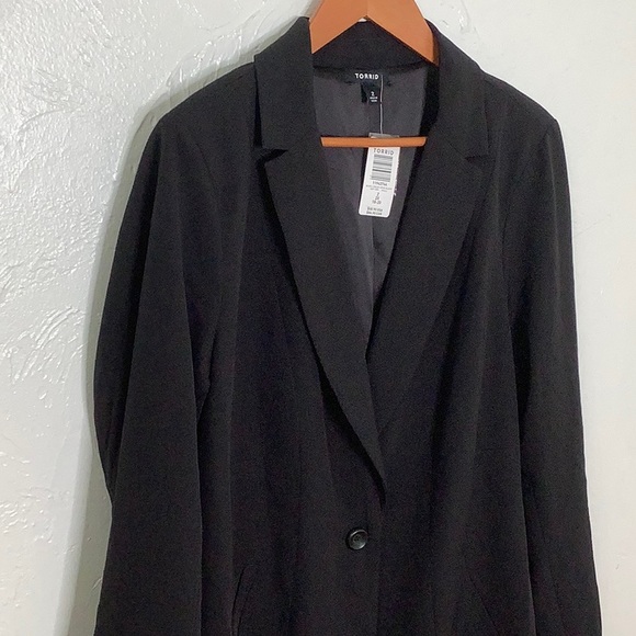 Torrid 2 black one button blazer size 18 / 20 NWT - Picture 3 of 15